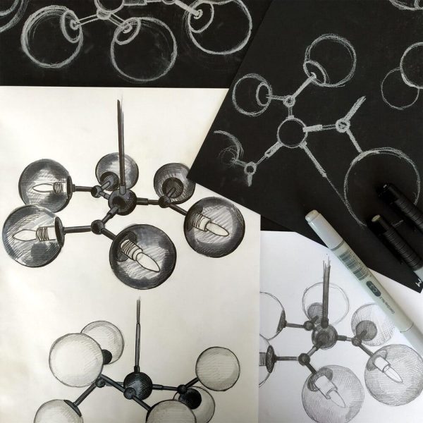 Halo Design Atom Lysekrone Ø57 Sort og Opalglas Miljø-1