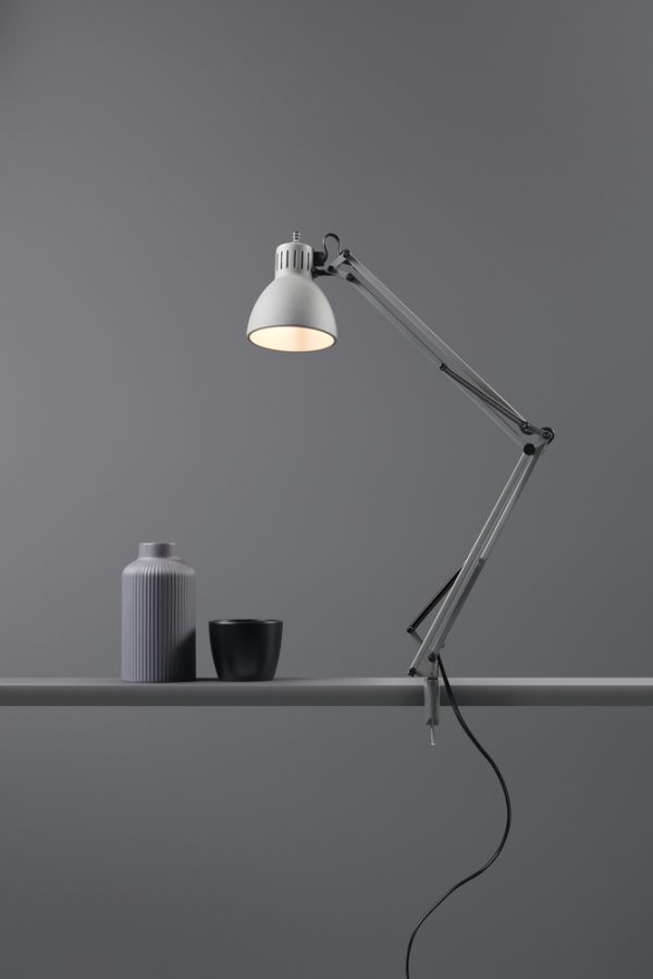 Nordic Living ARCHI T1 JUNIOR Lampe Silk Grey Miljø1