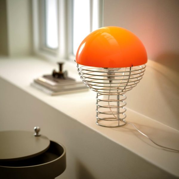 133825-Verpan Wire Bordlampe Ø30 cm Orange Miljø 1-4